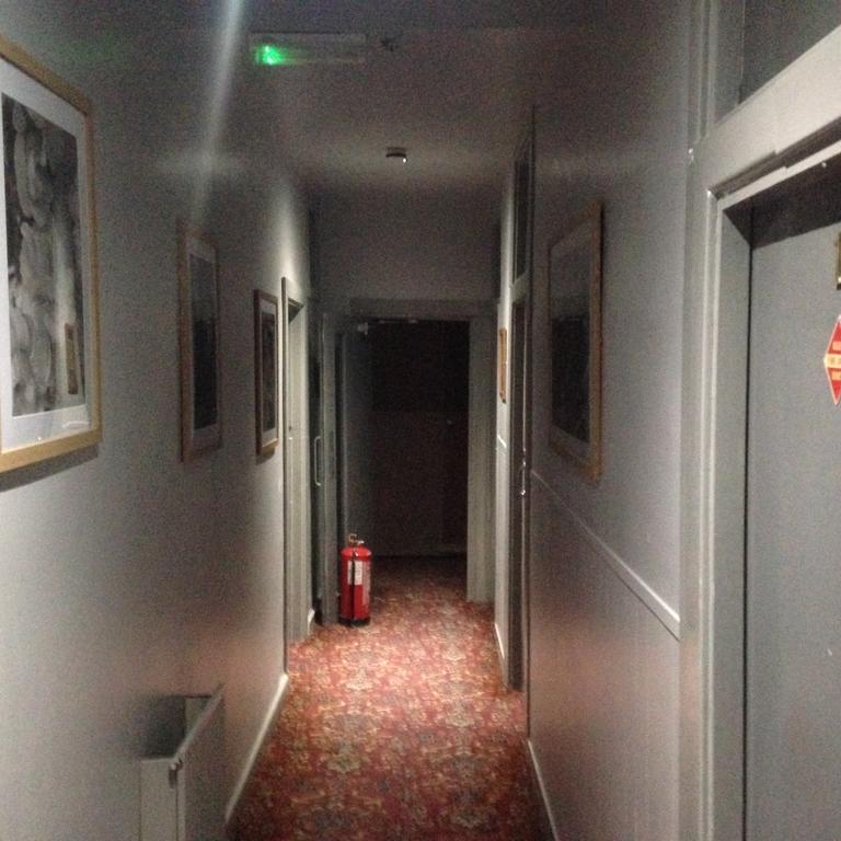 Peek-a-Booze - Budget Hotel - Adults Only Blackpool Buitenkant foto
