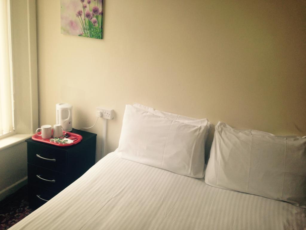 Peek-a-Booze - Budget Hotel - Adults Only Blackpool Kamer foto